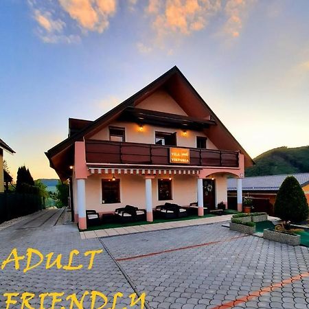 Vila Viktoria Rajecké Teplice Buitenkant foto